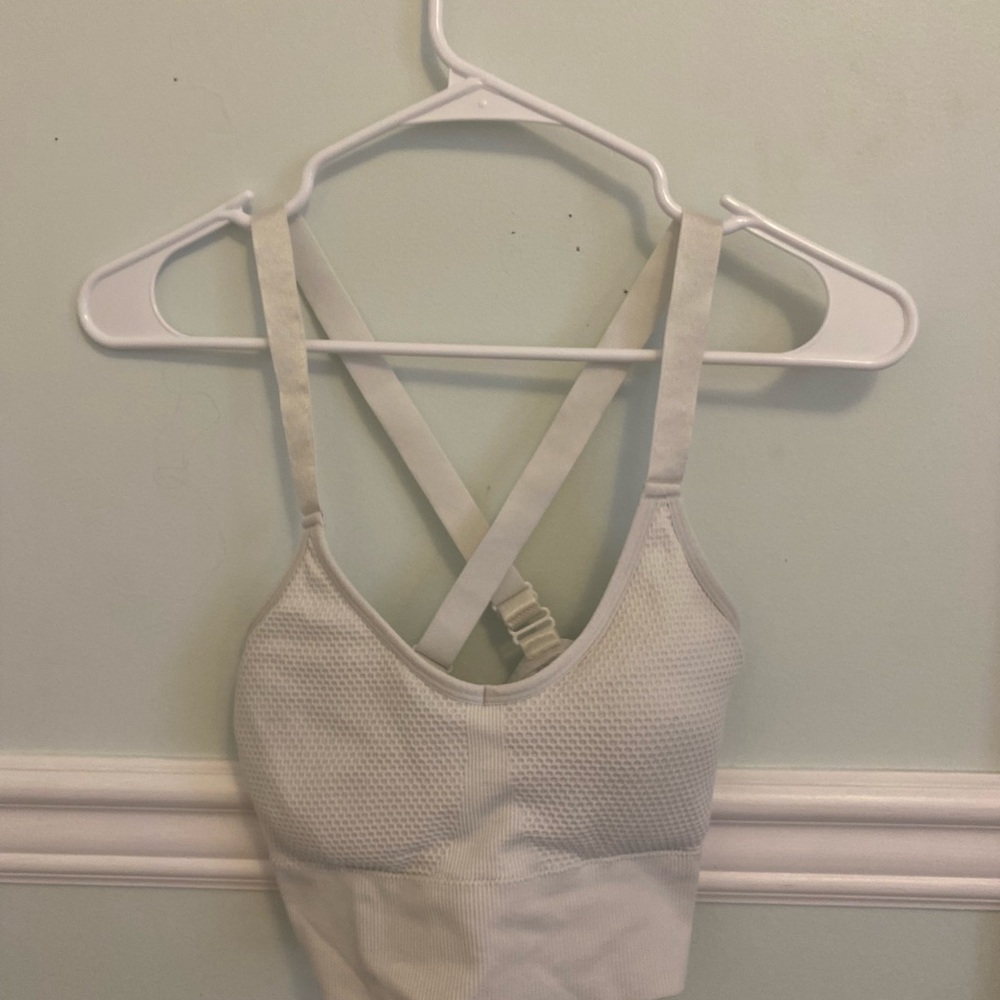 Amazon White Cross-Back Sports Bra